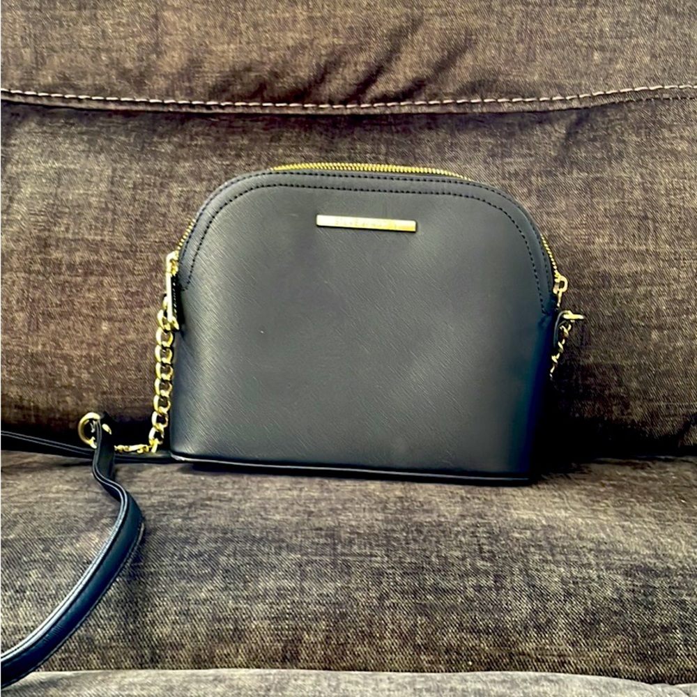 Black crossbody Michael Kors bag